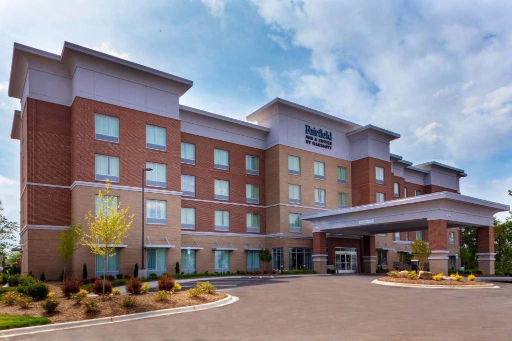 Fairfield by Marriott Inn & Suites Charlotte Pineville